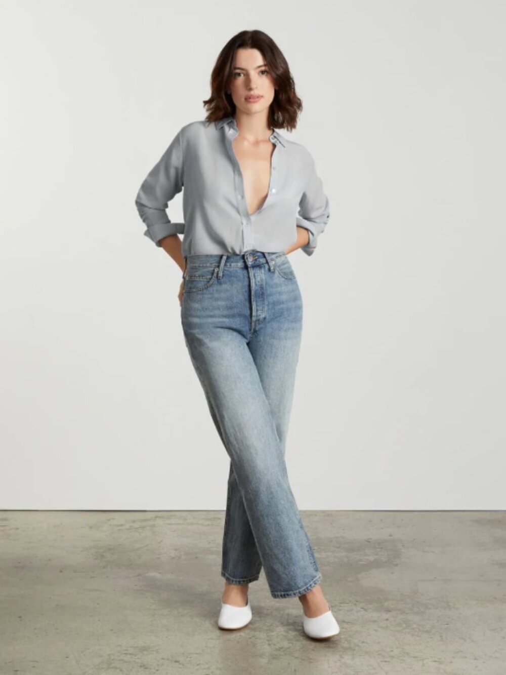Everlane Washable Silk Button-down Shirt (size 0)(sky blue)
